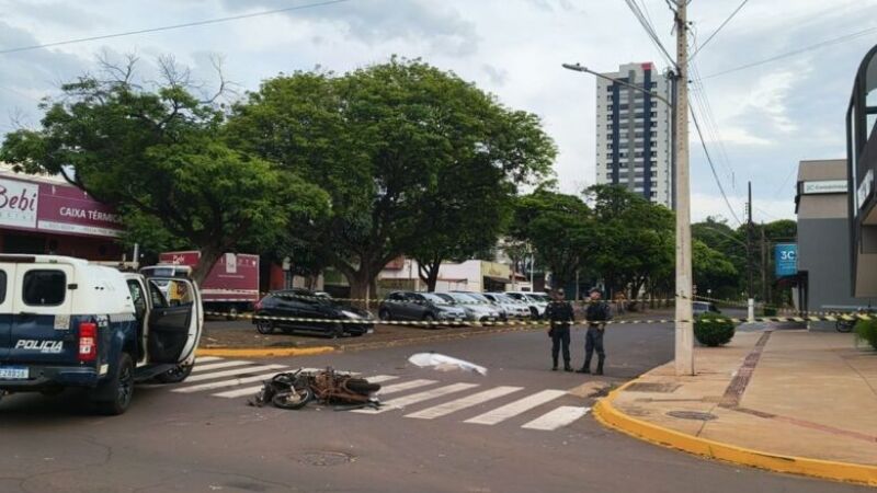 Motociclista faleceu no local do acidente