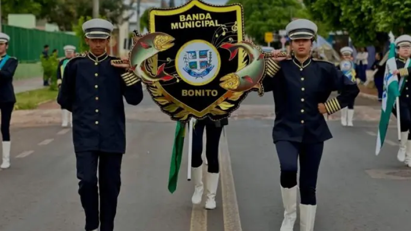 Desfile da Banda Municipal de Bonito