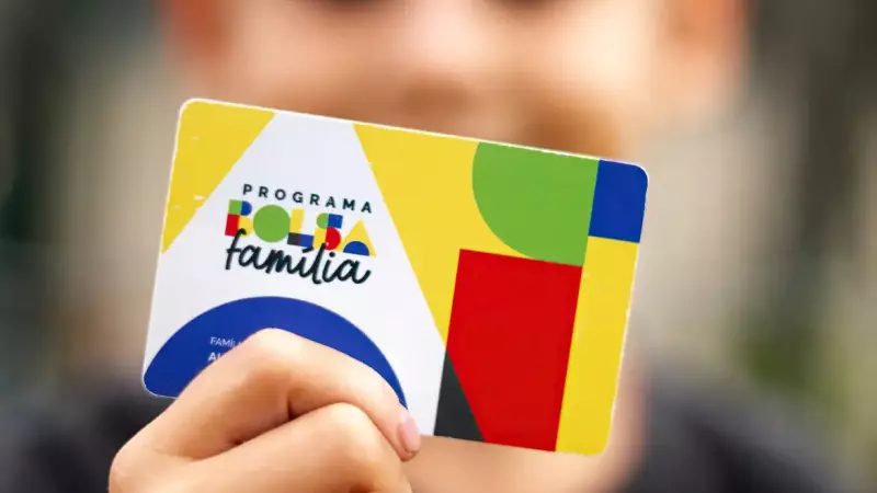 Estudo mostra valores recebidos são praticamente todos destinados ao comércio local, aquecendo a economia