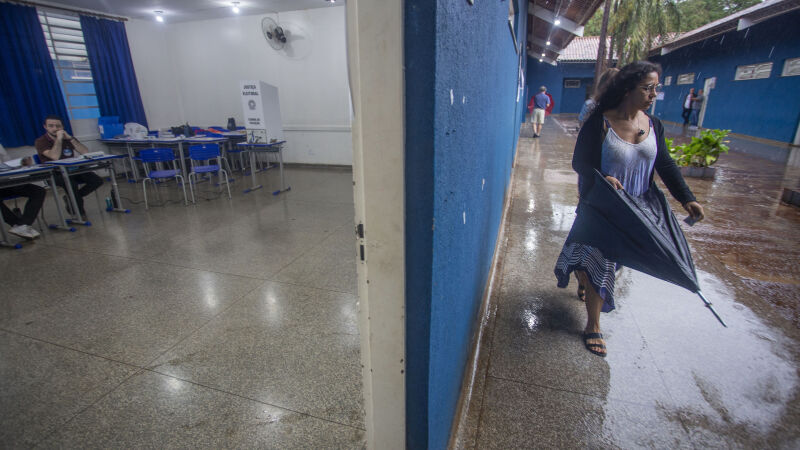 Número de campo-grandenses aptos a votarem que deixarem de ir às urnas ontem foi de somente 20,11%. 
