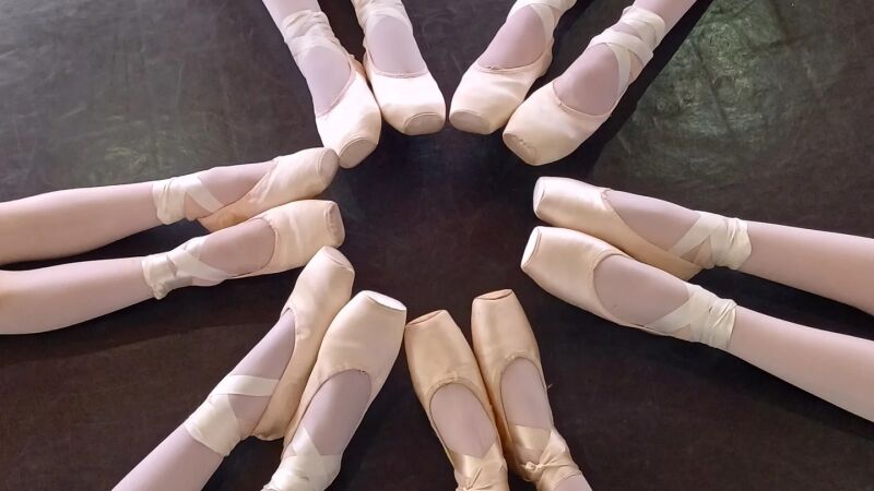 Associação local trabalha também para a realização de rodas de capoeira e oficinas de ballet