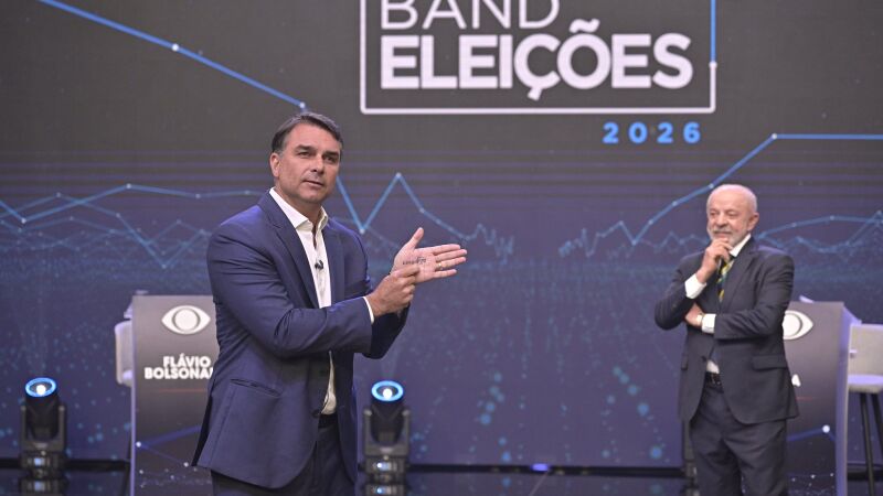 Debate na noite deste domingo começou com atraso e se estendeu por quase duas horas na TV Bandeirantes