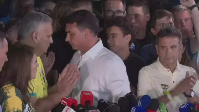 Depois da apuração, Flávio Bolsonaro disse que não reconhecia a derrota e afirmou que vai pedir a anulação do pleito