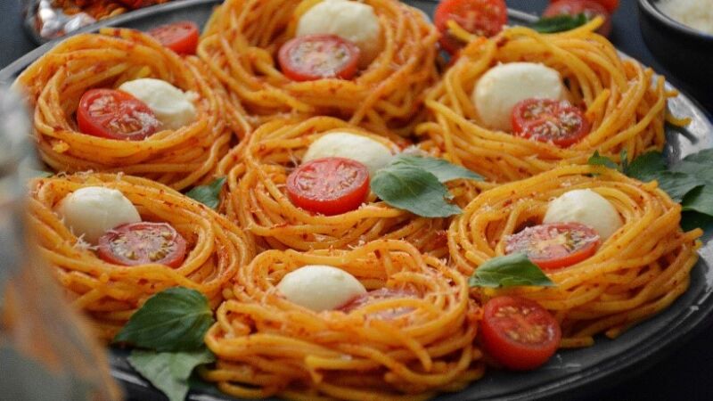 Hoje é Dia Mundial do Macarrão, reinvente o prato básico tradicional 