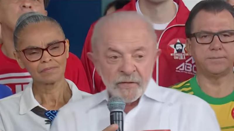 Presidente votou na região do Grande ABC na manhã deste domingo (25)