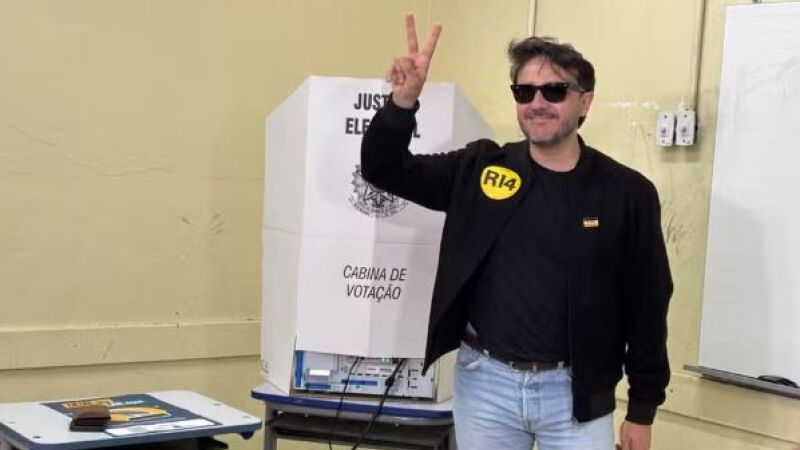 No 1&ordm; turno, Renan conquistou 2,6 milhões de votos, um valor que representa 2,24% dos válidos