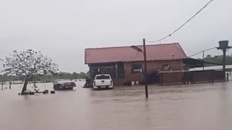 Morador registrou cheia após chuva intensa no  Nabileque