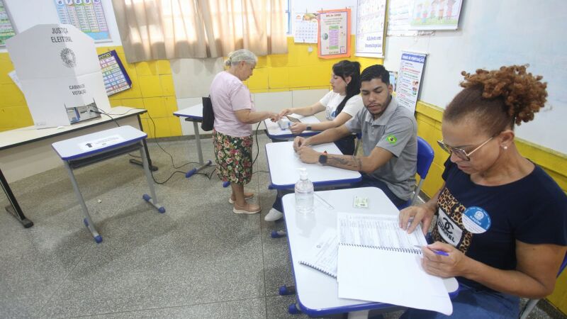 Votação está acontecendo em ritmo acelerado neste domingo em praticamente todas as seções eleitorais de MS