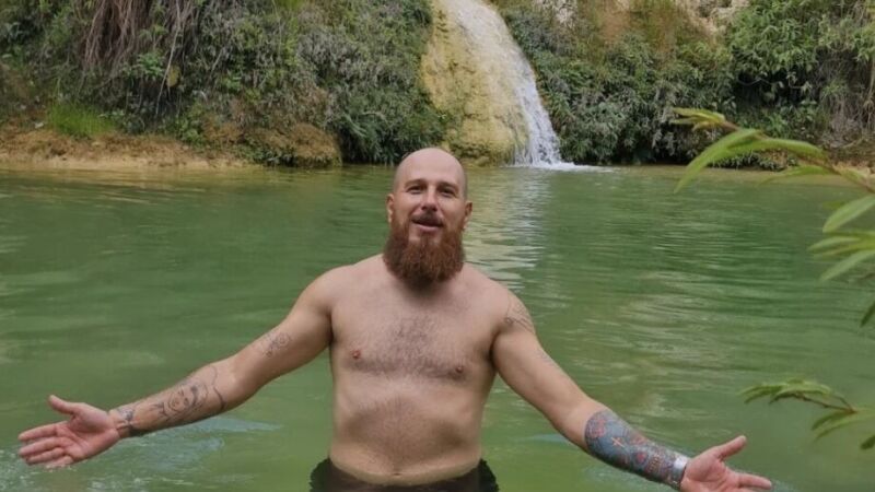 Ewerton Rodrigues da Silva foi morto a tiros após uma carreata política em Bonito; ele deixou esposa grávida e dois filhos.