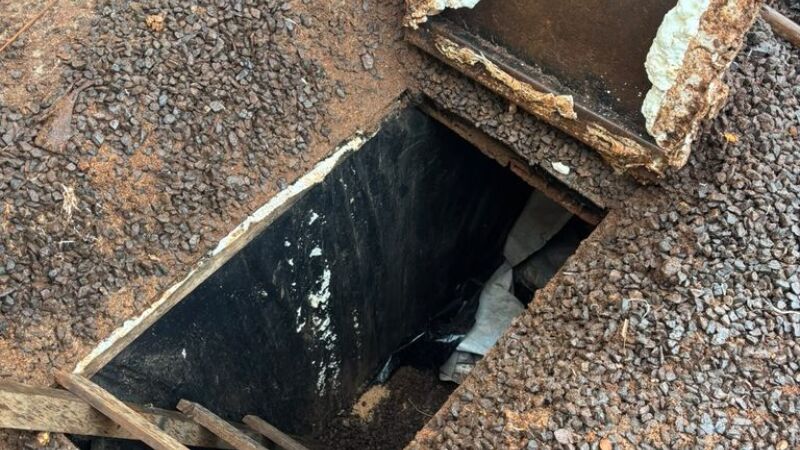 Esconderijo subterrâneo para guardar drogas
