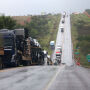 Justi&ccedil;a determina o fim dos bloqueios em rodovias federais