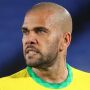 Câmera revela que Daniel Alves e mulher que o acusa de estupro ficaram 16 minutos em banheiro