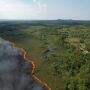 Com calor extremo, zona rural de Bonito queima h&aacute; 72h
