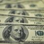 Dólar cai para R$ 5,70 com dados fracos dos EUA e ata do Copom