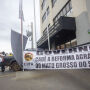 Manifestantes deixam sede do Incra após alinharem encontro com Lula