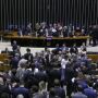 Três deputados de MS votam contra lei que eleva pena do uso de arma ilegal