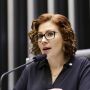 CCJ aprova cassação do mandato de Carla Zambelli; decisão final é do plenário da Câmara
