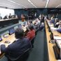 Comissão da Câmara aprova isenção do IR para quem ganha até R$ 5 mil