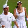 Luisa Stefani e britânico vencem favoritos e vão à final de Wimbledon nas duplas mistas