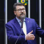 Conselho aprova suspensão de Pollon e outros dois deputados por motim na Câmara