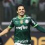 Raphael Veiga deixa o Palmeiras com cole&ccedil;&atilde;o de t&iacute;tulos e status de &iacute;dolo apesar de decl&iacute;nio