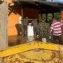 Militares do Ex&eacute;rcito auxiliam v&iacute;timas das enchentes em Coxim