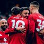 Manchester United derrota Liverpool e confirma retorno &agrave; Champions League