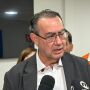 Em meio a bolsonaristas, Cury evita polemizar com Fl&aacute;vio Bolsonaro