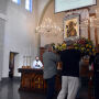 Fi&eacute;is celebram o dia de Nossa Senhora do Perp&eacute;tuo Socorro com missa e m&uacute;sica