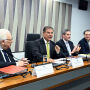 Nelsinho lidera debate sobre novo tarifa&ccedil;o dos EUA e pede diplomacia para evitar escalada da crise