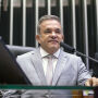 Vander diz que desist&ecirc;ncia de suplente &eacute; normal e que foco &eacute; unidade e resultados