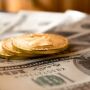D&oacute;lar cai a R$ 5,12 com expectativa de retomada de negocia&ccedil;&otilde;es entre EUA-Ir&atilde;