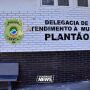 Homem agride a pauladas esposa e filho que tentou impedir viol&ecirc;ncia