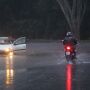 V&iacute;deo: tempestade com mais de 400 raios alaga ruas de Campo Grande