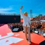 Lula lan&ccedil;a campanha de chap&eacute;u e com v&iacute;deo para Lula de 1979