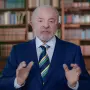 "Ningu&eacute;m tem o direito de nos dizer com quem devemos fazer neg&oacute;cios", diz Lula