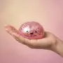 Pediatra alerta pais sobre "squishy dumpling", brinquedo viral recolhido por excesso de benzeno