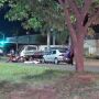 Motociclista morre prensada entre carro e caminh&atilde;o na Gunter Hans