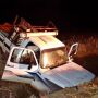 Idoso morre ap&oacute;s caminhonete cair em valeta durante ca&ccedil;ada em Dourados