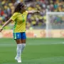 Angelina e Bruninha s&atilde;o cortadas da sele&ccedil;&atilde;o brasileira, que enfrenta a Argentina na ter&ccedil;a