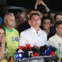 Aliados dizem que Flávio Bolsonaro está em voo a caminho do EUA