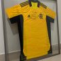Camisa do Flamengo autografada ser&aacute; leiloada pela Pestalozzi
