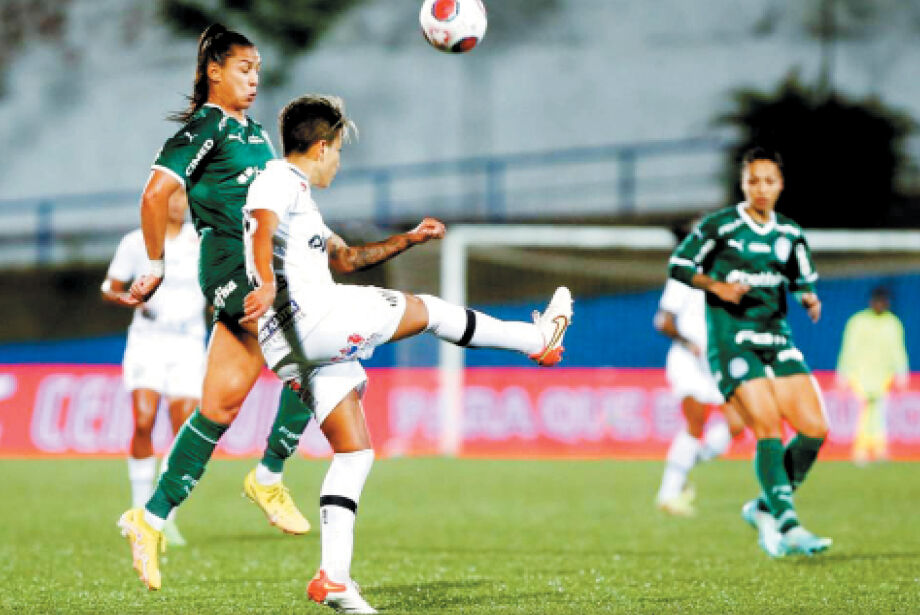 Palmeiras sai na frente do Santos na decisão do Paulista Feminino