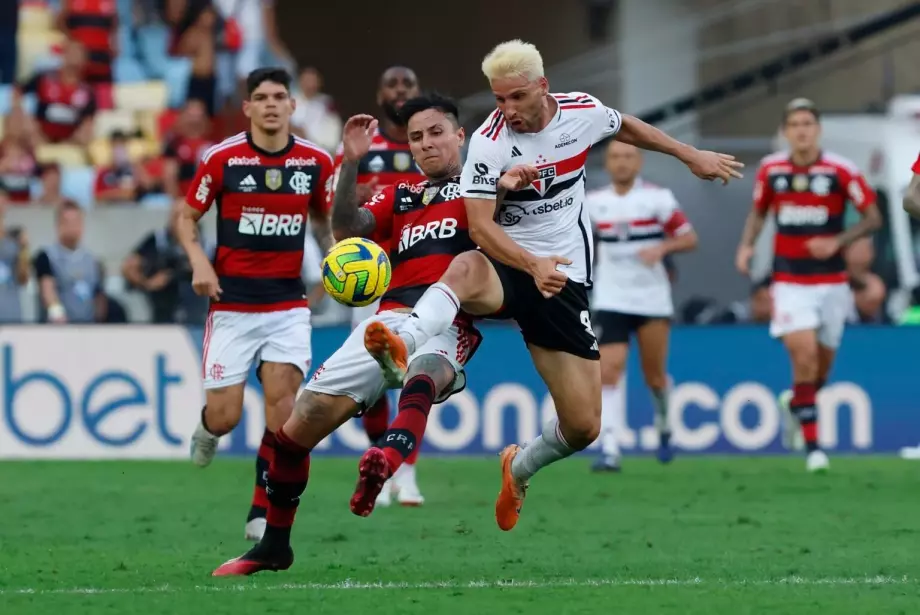 Flamengo derrota Vasco novamente e buscará o inédito