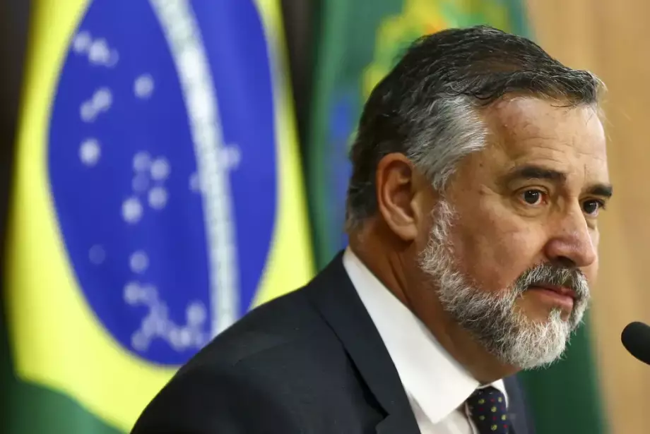 Ministro de Lula reage a declara&ccedil;&otilde;es de Musk e diz que soberania n&atilde;o ser&aacute; tutelada por plataformas
