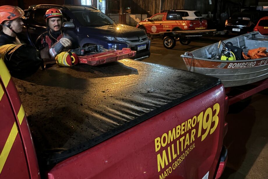 Bombeiros de Mato Grosso do Sul chegaram a São Leopoldo na noite de sábado