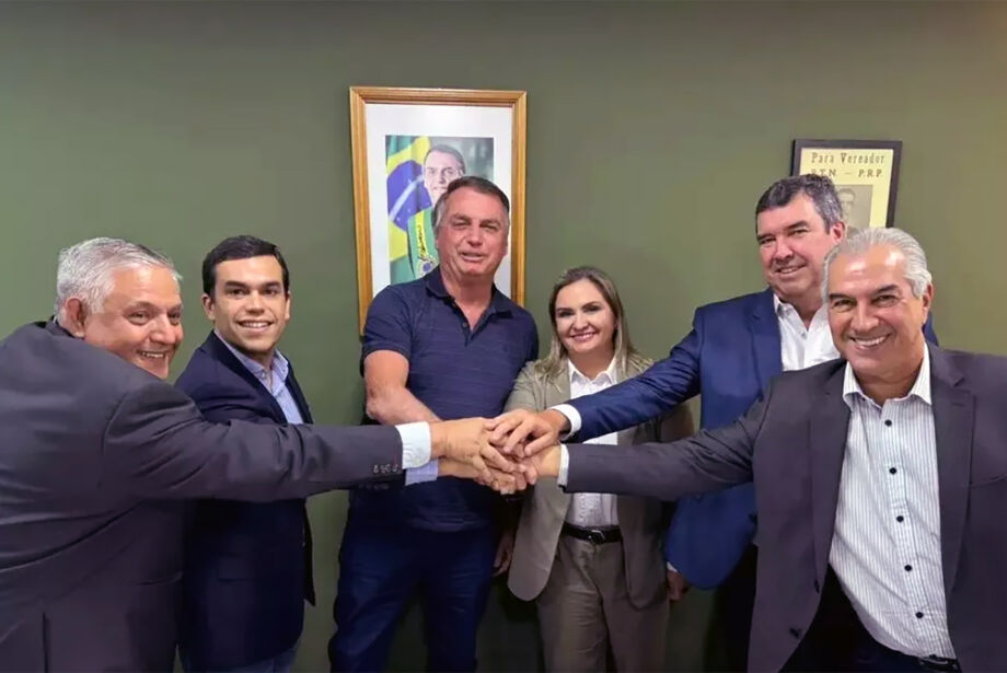 Encontro entre Portela, Beto Pereira, Bolsonaro, Coronel Neide, Eduardo Riedel e Reiinaldo Azambuja no ano passado