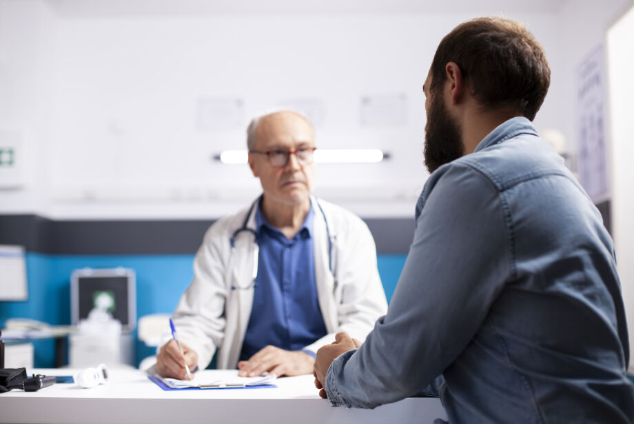 Necessidade de reposi&ccedil;&atilde;o hormonal nos homens n&atilde;o necessariamente tem a ver com o envelhecimento