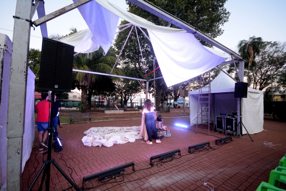 Contratos compreendem desde montagem de tendas e palcos, at&eacute; pain&eacute;is de LED e sistema de som para festas e eventos