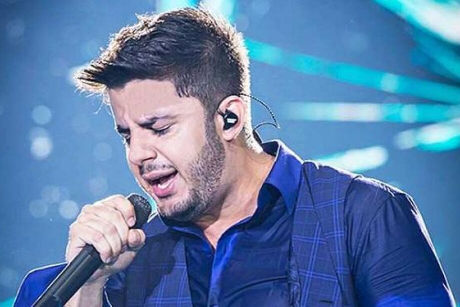 Namorada de Cristiano Araújo era presença constante em shows do